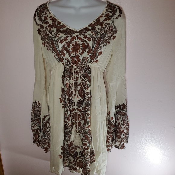 Bohemian Belle Sleeve Dress - Picture 2 of 10